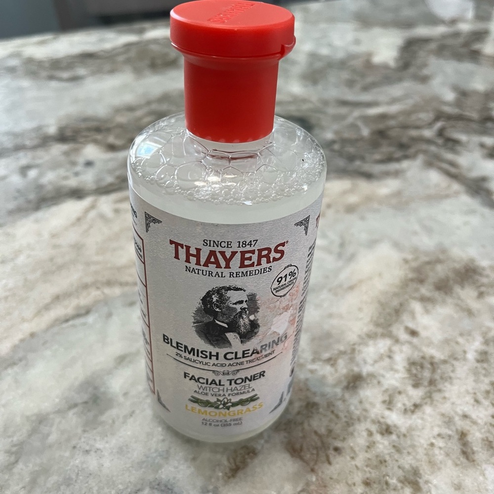 TikTok famous Thayer’s blemish clearing facial toner 12oz lemongrass